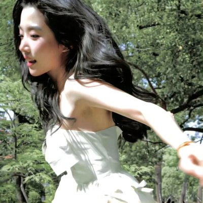 跳舞的红色公交